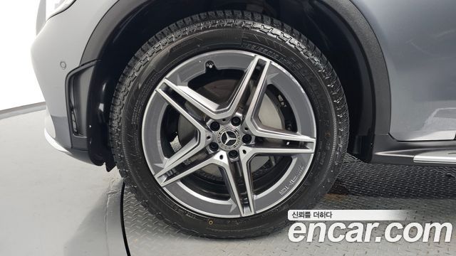 Mercedes-Benz GLC-Class 2022 — photo 5