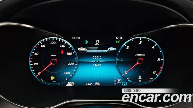 Mercedes-Benz GLC-Class 2022 — photo 11