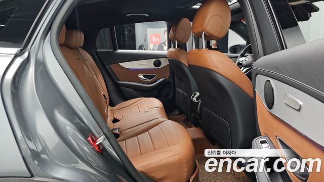 Mercedes-Benz GLC-Class 2022 — photo 17