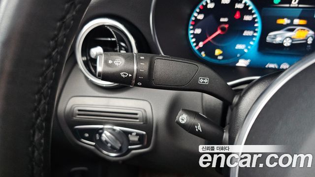 Mercedes-Benz GLC-Class 2022 — photo 21
