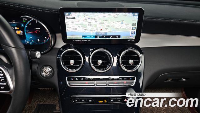 Mercedes-Benz GLC-Class 2022 — photo 22