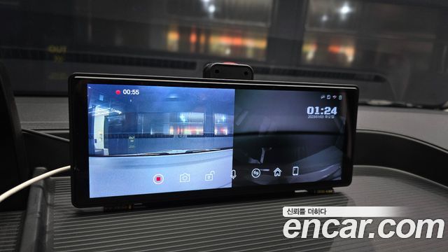 Hyundai Staria 2025 — photo 20