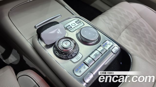 Genesis G90 2023 — photo 9
