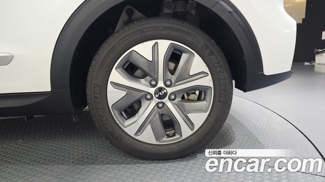 Kia Niro 2022 — photo 7