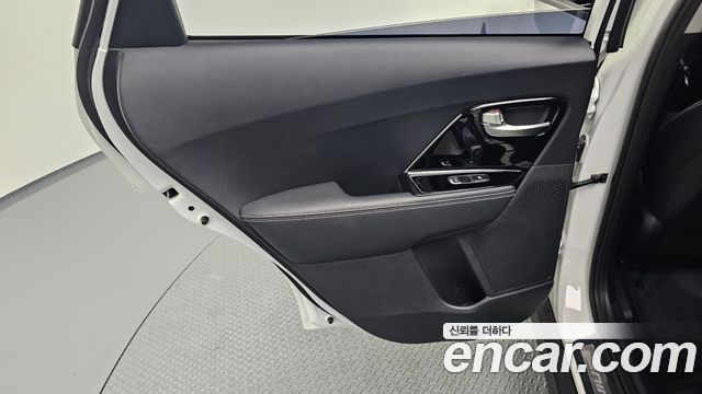 Kia Niro 2022 — photo 15