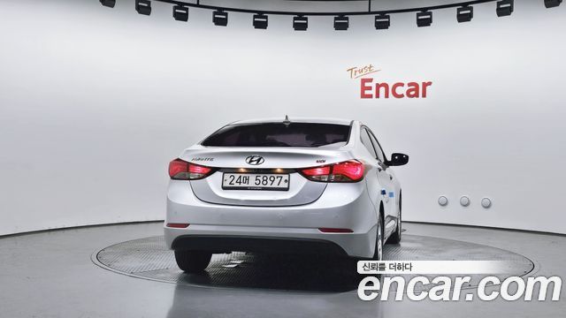 Hyundai AVANTE 2015 — photo 4