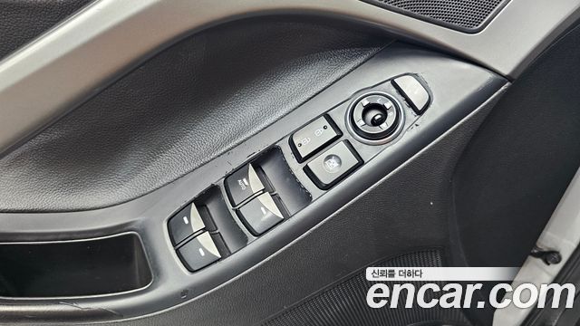 Hyundai AVANTE 2015 — photo 25