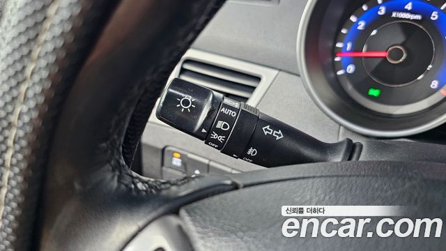 Hyundai AVANTE 2015 — photo 26