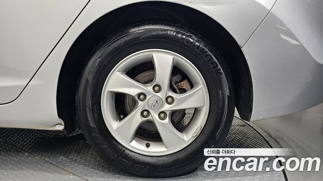 Hyundai AVANTE 2015 — photo 7