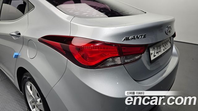 Hyundai AVANTE 2015 — photo 9