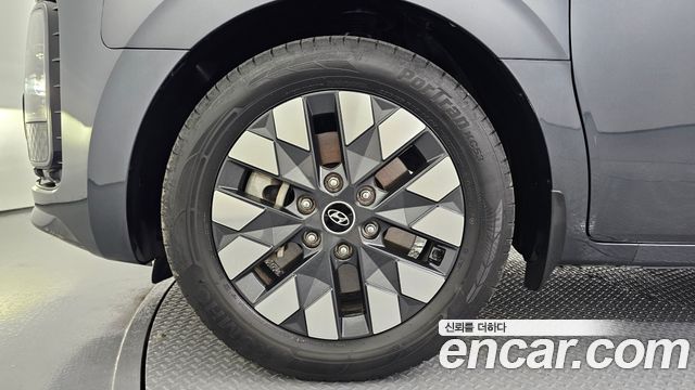 Hyundai Staria 2022 — photo 5