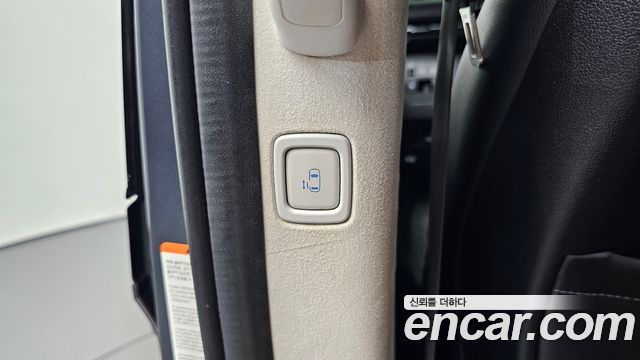 Hyundai Staria 2022 — photo 12