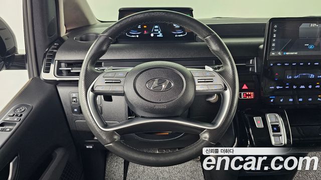 Hyundai Staria 2022 — photo 14