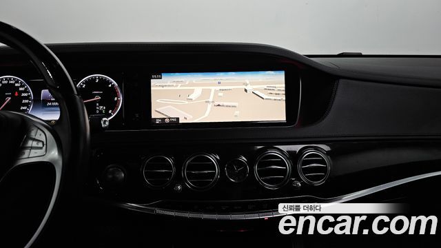 Mercedes-Benz S-Class 2015 — photo 13