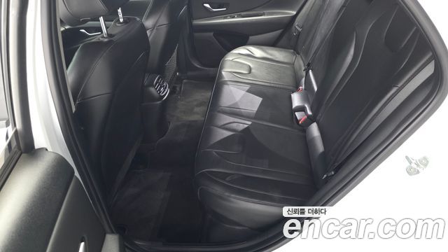 Hyundai AVANTE 2023 — photo 12