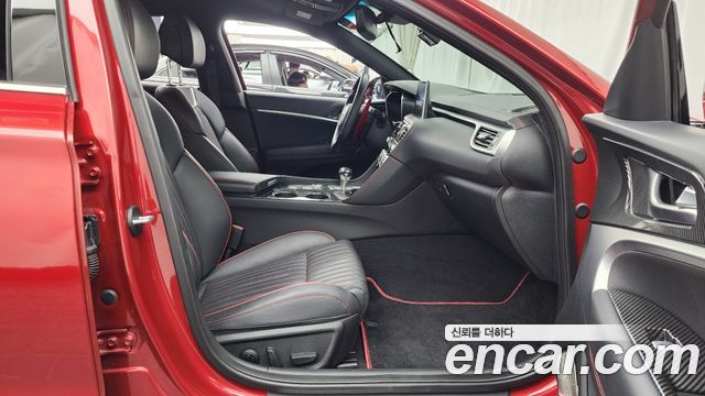 Genesis G70 2019 — photo 17