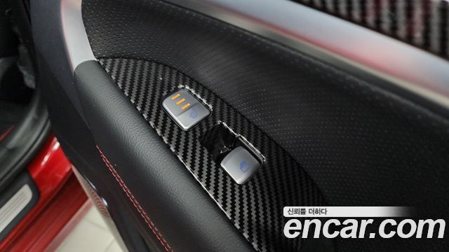 Genesis G70 2019 — photo 25
