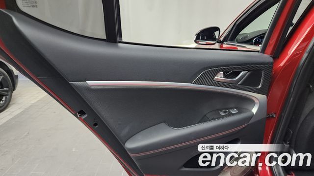 Genesis G70 2019 — photo 15