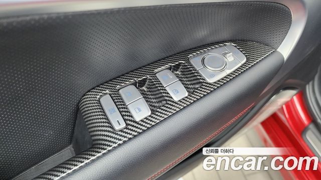 Genesis G70 2019 — photo 28