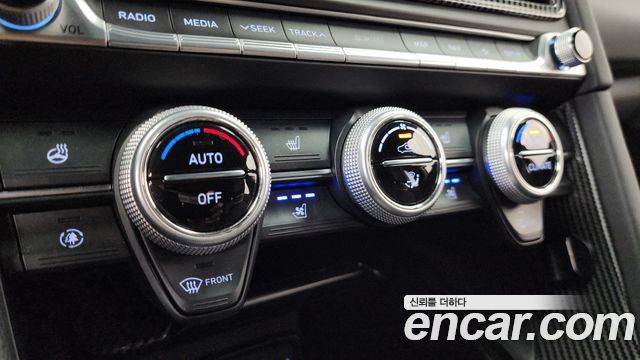 Genesis G70 2019 — photo 33