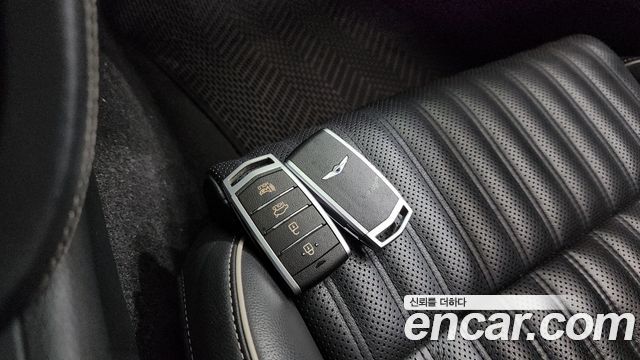 Genesis G70 2019 — photo 21
