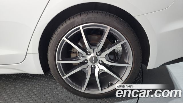 Genesis G70 2019 — photo 7