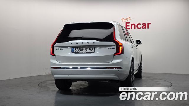 Volvo XC90 2026 — photo 4