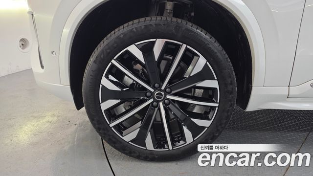 Volvo XC90 2026 — photo 5