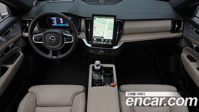 Volvo XC90 2026 — photo 10