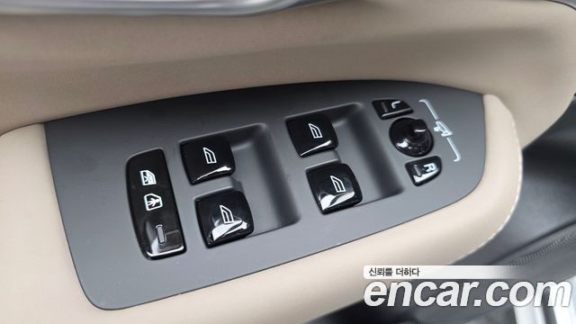Volvo XC90 2026 — photo 28