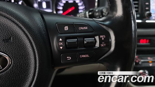 Kia Canival 2018 — photo 17