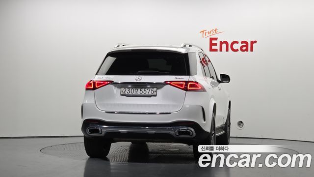 Mercedes-Benz GLE-Class 2019 — photo 4