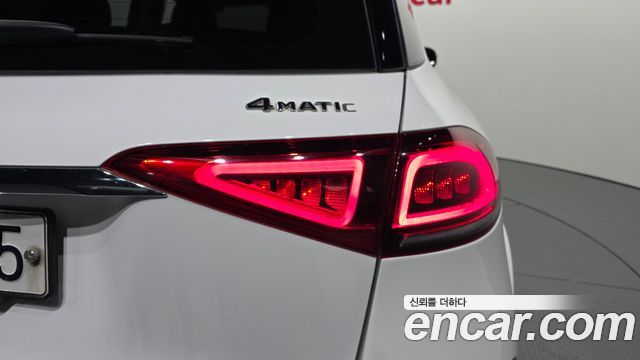 Mercedes-Benz GLE-Class 2019 — photo 9