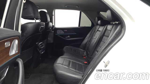 Mercedes-Benz GLE-Class 2019 — photo 16