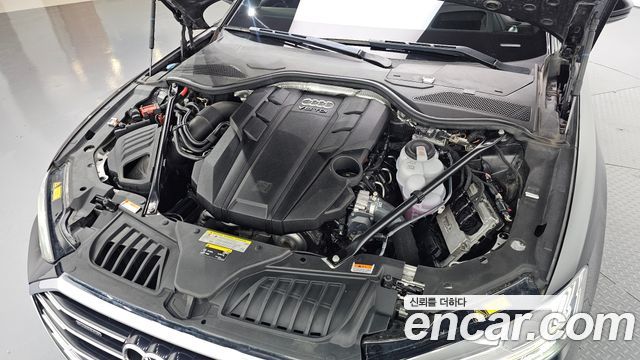 Audi A8 2021 — photo 6