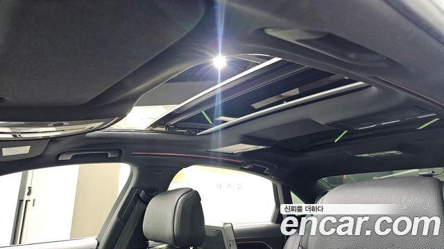 Audi A8 2021 — photo 35