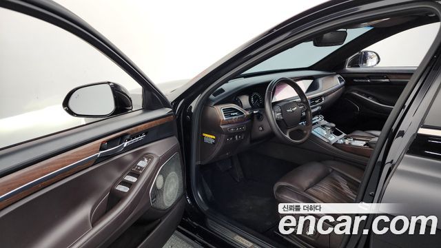 Genesis G90 2019 — photo 10