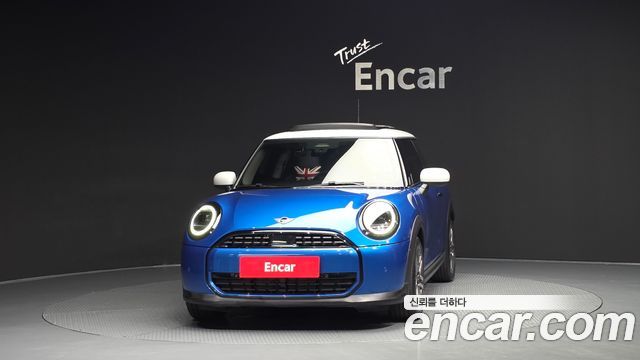 Mini Cooper 2025 — photo 3