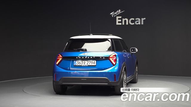 Mini Cooper 2025 — photo 4