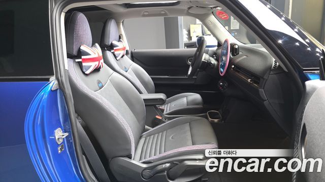 Mini Cooper 2025 — photo 17