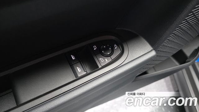 Mini Cooper 2025 — photo 29