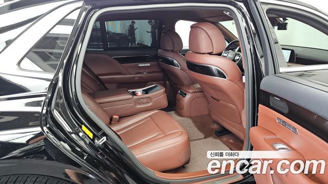 Genesis G90 2022 — photo 12