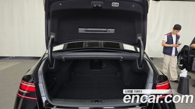 Genesis G90 2022 — photo 20