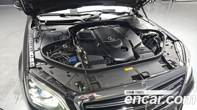 Mercedes-Benz S-Class 2019 — photo 6