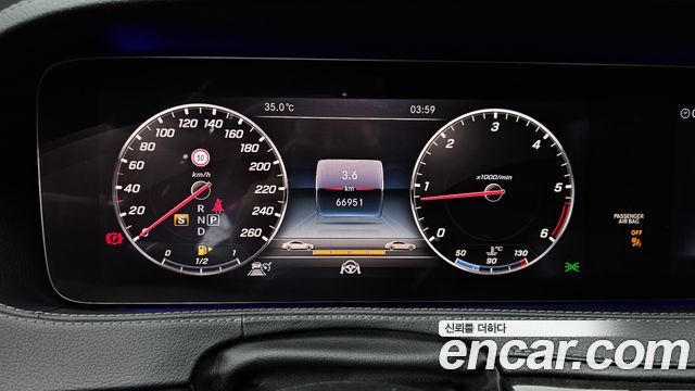 Mercedes-Benz S-Class 2019 — photo 8