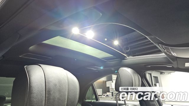 Mercedes-Benz S-Class 2019 — photo 18
