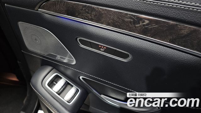Mercedes-Benz S-Class 2019 — photo 19