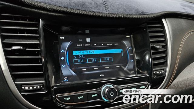 Chevrolet Korea Trax 2019 — photo 15