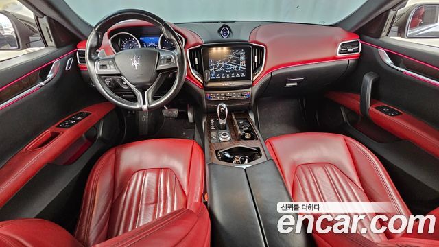 Maserati Ghibli 2018 — photo 10