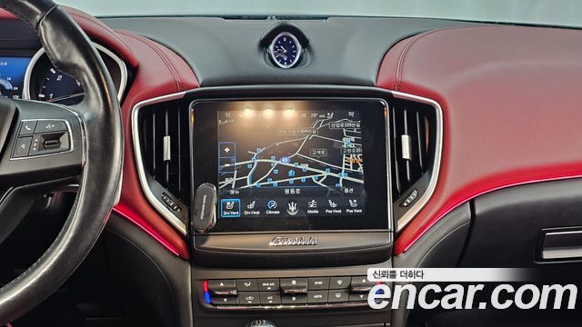 Maserati Ghibli 2018 — photo 18